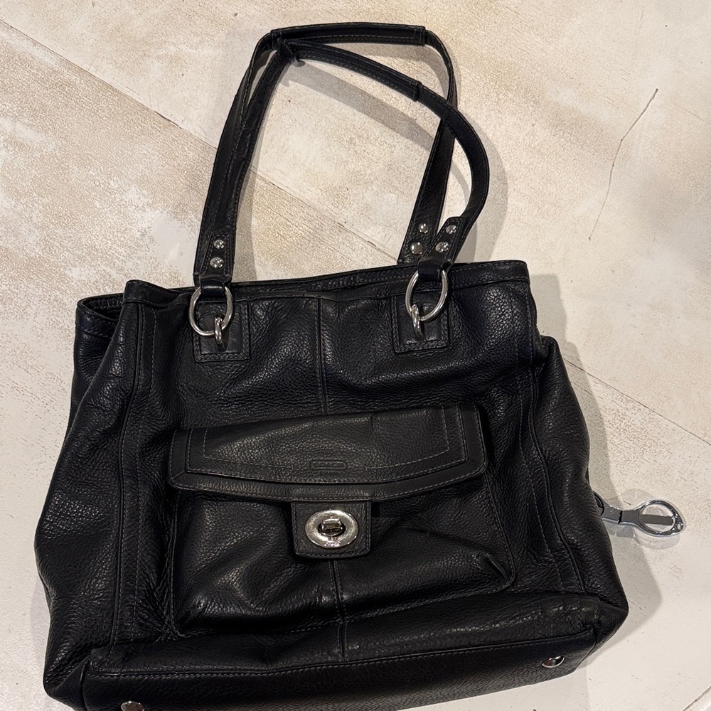 Black Coach Penelope F19264